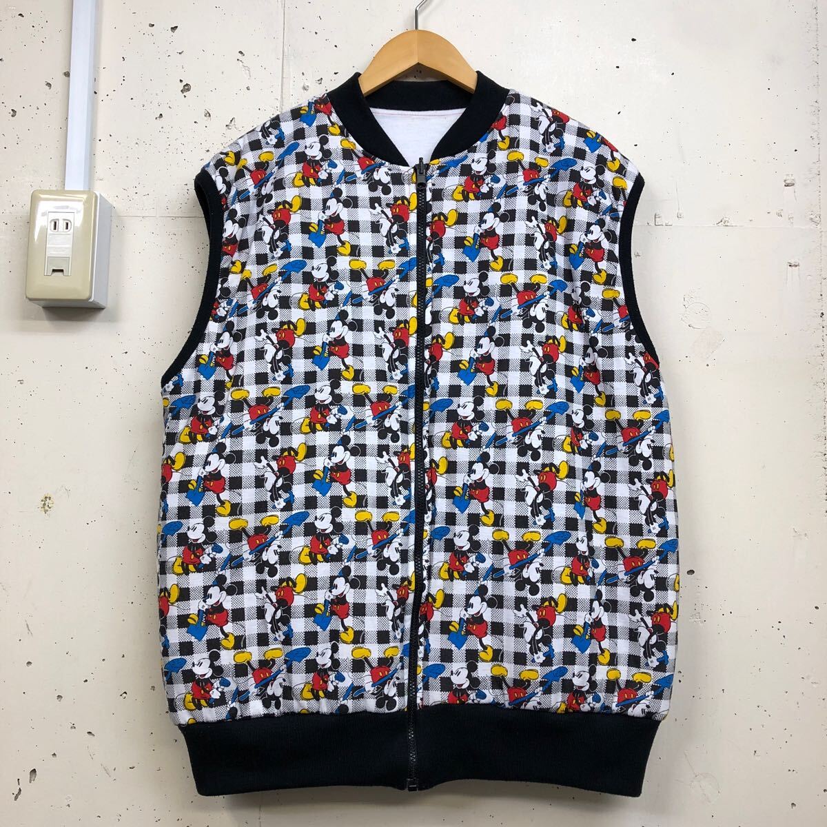 MICKEY&co BY DONNKENNY ミッキー リバーシブル 中綿ベスト ジャケット 総柄 ディズニー 拍卖