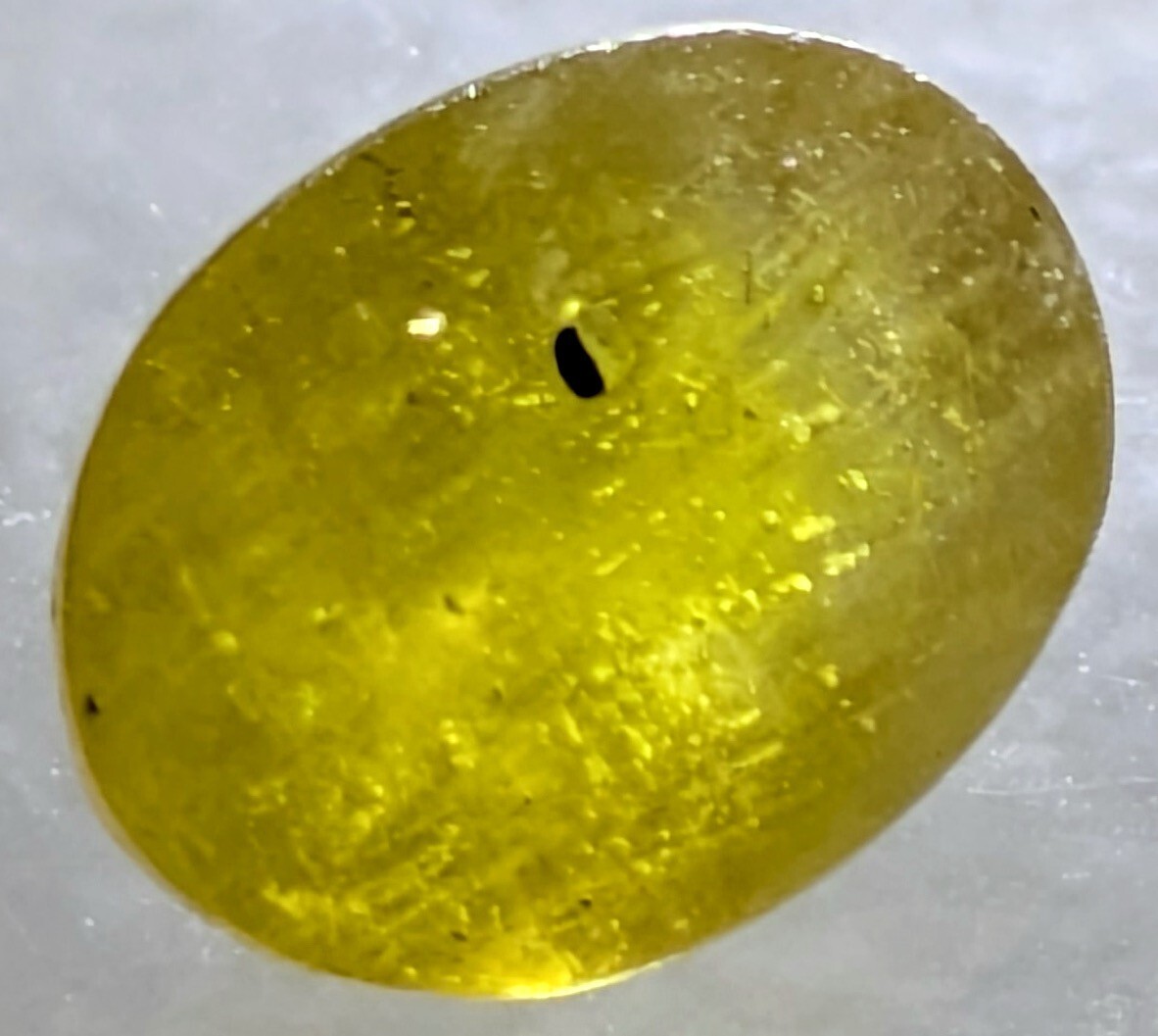 天然ゴールデンサファイア 1.07ct 天然石 ルース サファイヤ 裸石 パワーストーン お守り 宝石 天然コランダム 黄金鋼玉 イエローゴールド拍卖