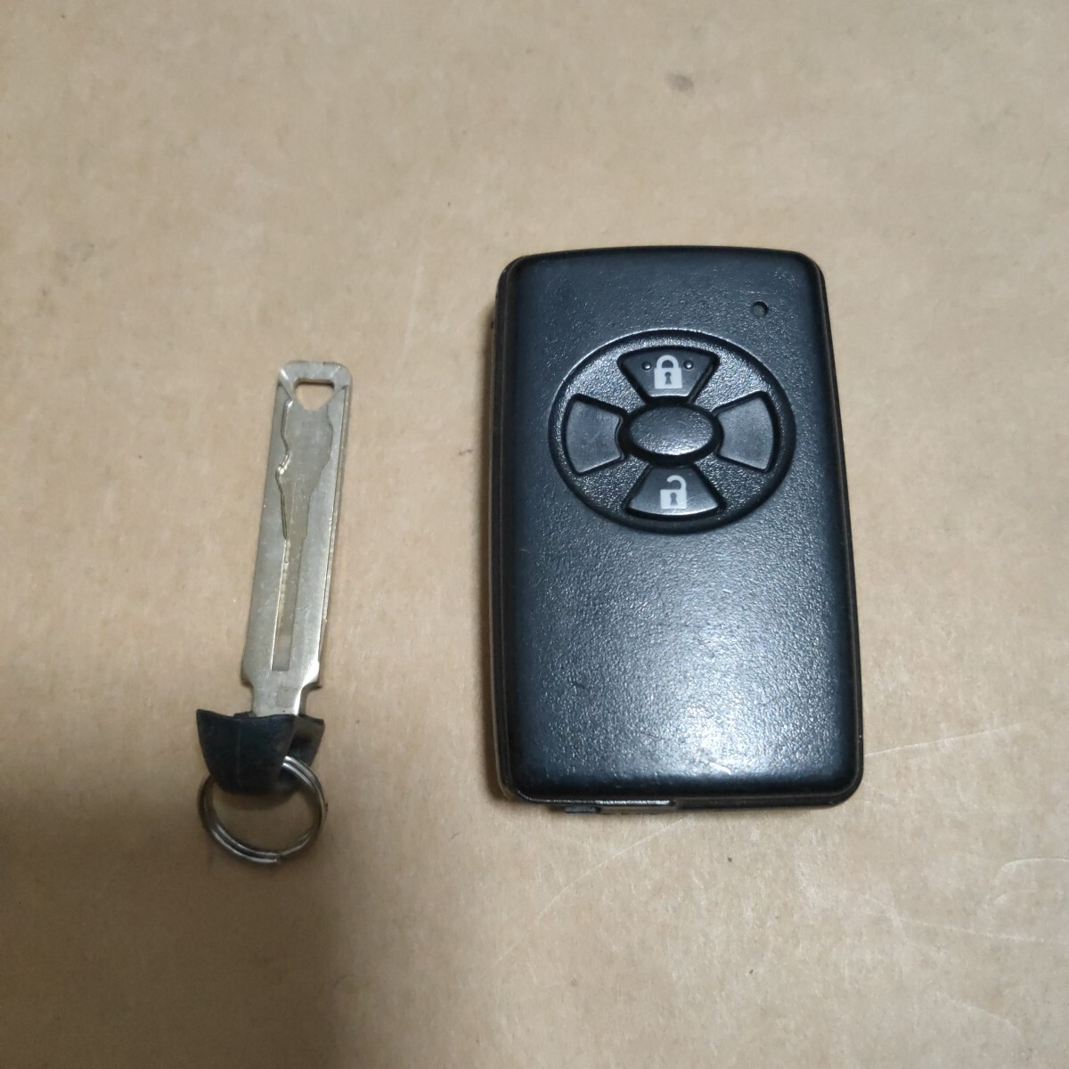 トヨタ スマートキー 2ボタン ロック解除済 初期化済 イモビライザー キーレス 271451-0091 未登録 ヴィッツ ラクティス ベルタ その2拍卖