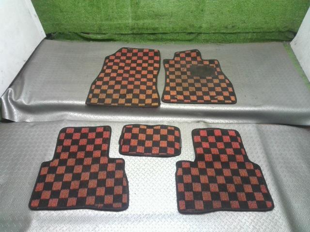 日産(NISSAN)※同梱不可※ジューク YF15 フロアマット拍卖