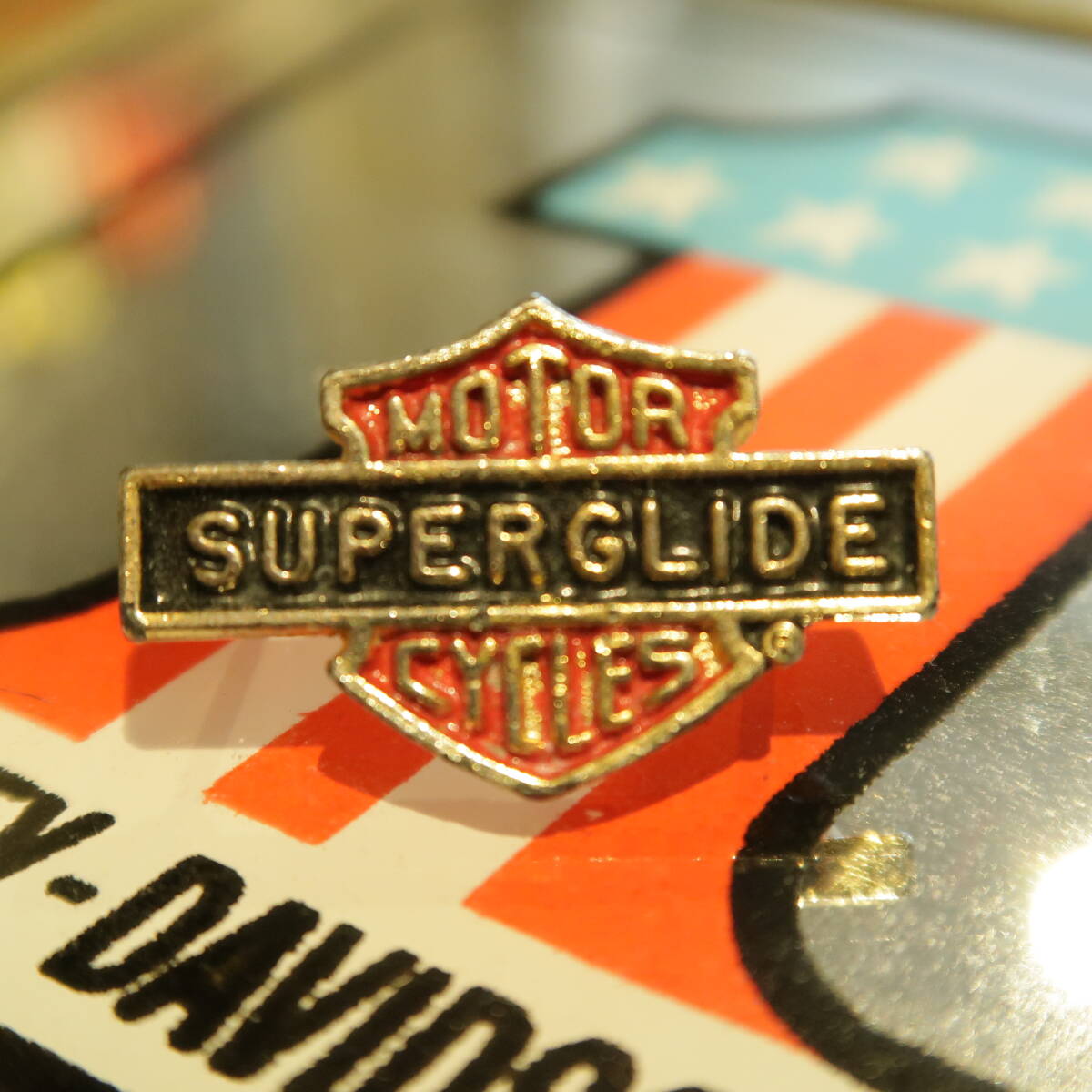 70s HARLEY DAVIDSON SUPER GLIDE ビンテージ ピンバッジ ショベル パン ナックル USA バーアンドシールド拍卖