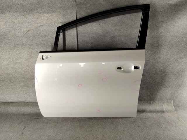 A2030-二 プリウスα ZVW40 フロントドア パール070 左 ☆拍卖