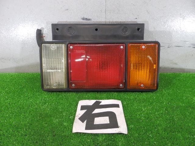 エルフ TRG-NMR85AN 右テールランプ 4JJ1 845 NKR59 242793拍卖