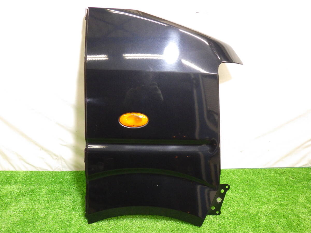 7B】【ZJ3】【送料記載】 スクラム DG64W 右フェンダー 1A09-52-110【410047】拍卖