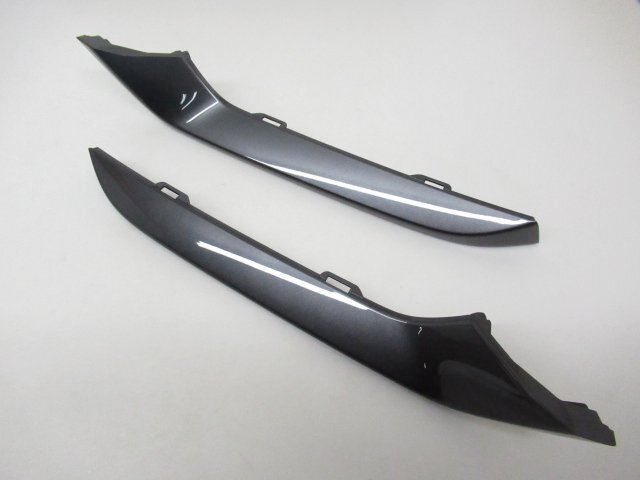 【新車外】 ホンダ ヴェゼル RV5 RV6 純正 フォグ ガーニッシュ 左右 2点 セット 71192-3M0-00 71142-3M0-00 (n003926)拍卖