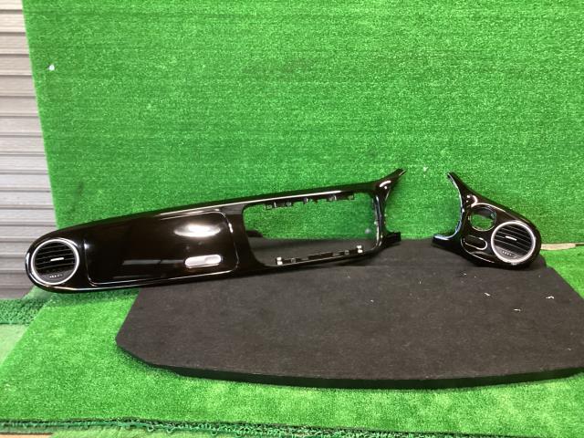 VW ザ・ビートル DBA-16CBZ その他 内装部品 デザイン LC9X コンソールパネル拍卖