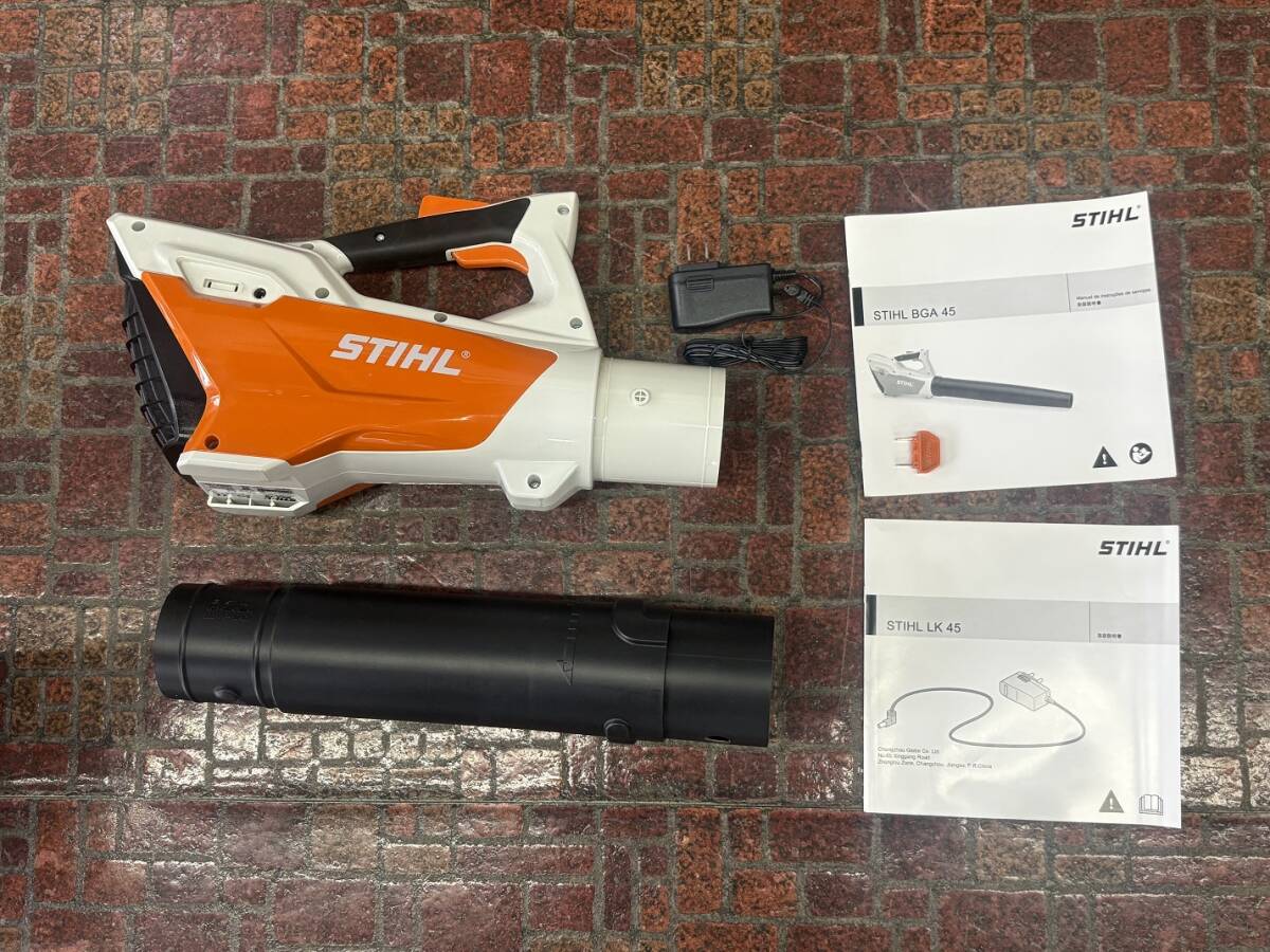 STIHL スチール バッテリーブロワー BGA 45 未使用 バッテリー内臓、充電器付き拍卖