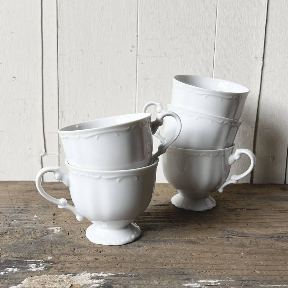 5個set 足付きレリーフカップ デッドストック 白磁 陶器 検: コーヒー 珈琲 ティーカップ デザートカップ レトロ ビンテージ アンティーク拍卖