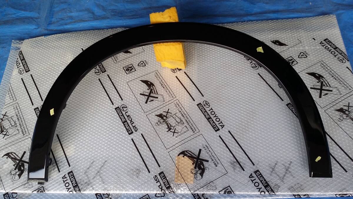 RZ3 RZ4 RZ5 ZR-V 純正 右 フロント フェンダー アーチ モール 74107-3V0 黒拍卖