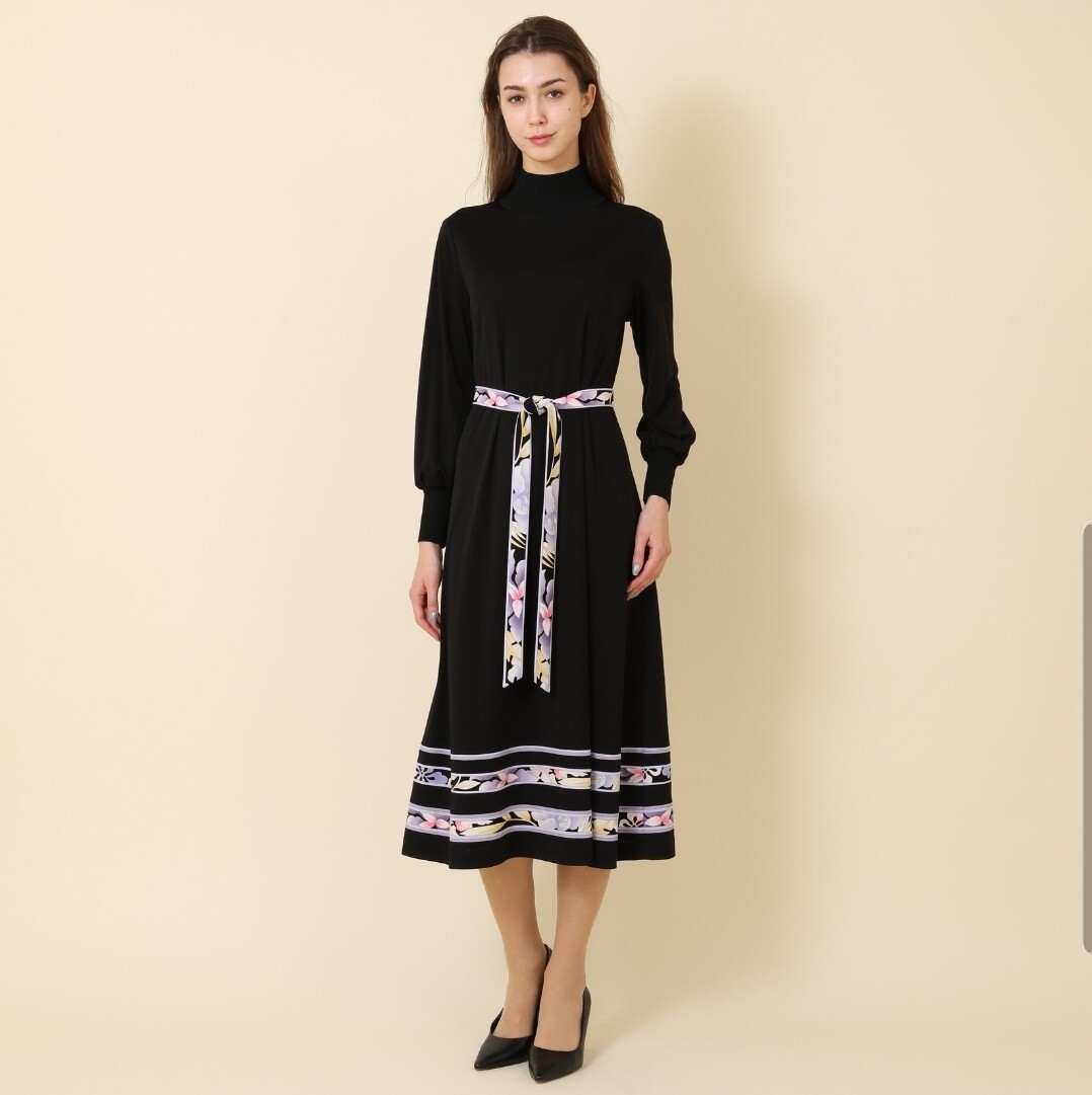 ☆タグ付き未使用☆ レオナール 2023年 カンカン ワンピース 黒 42 XL拍卖