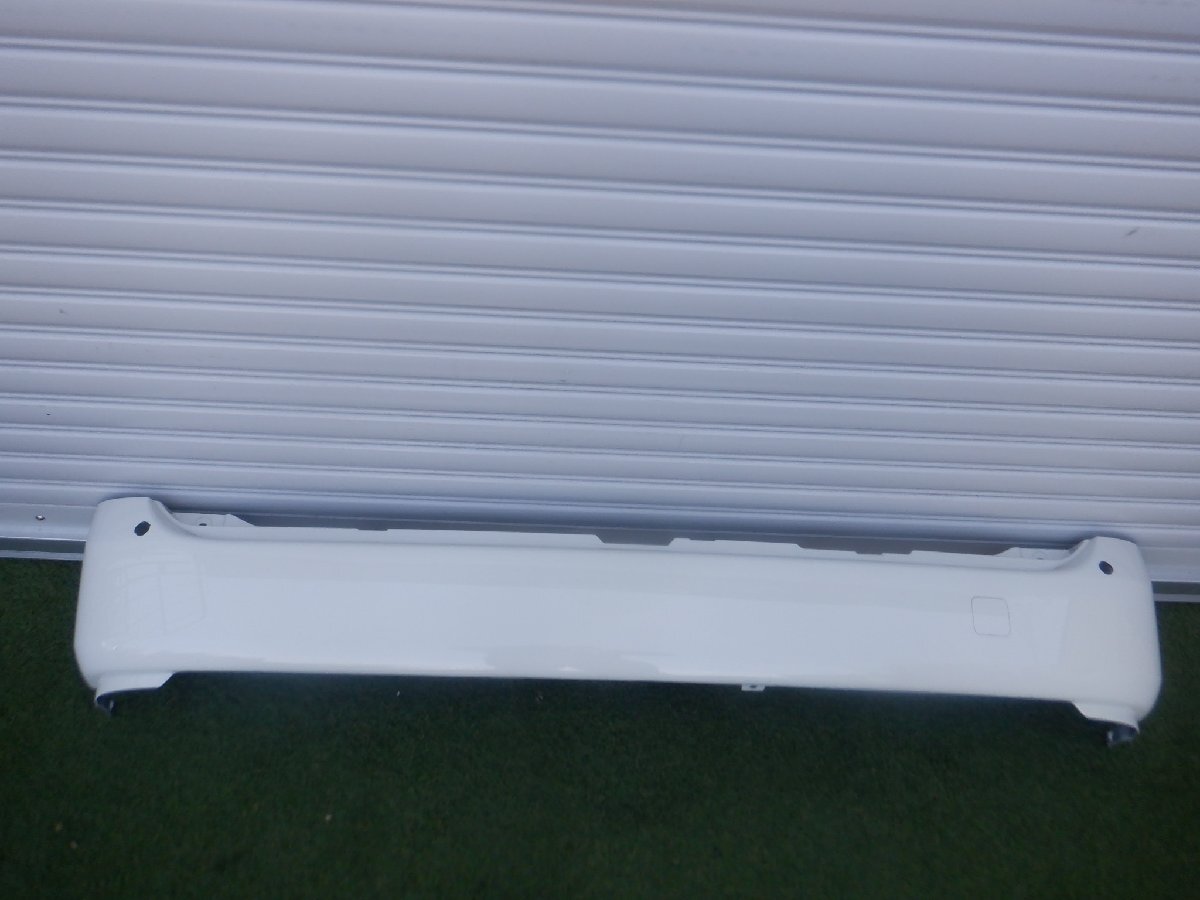 新車外し トヨタ純正 S403M S413M タウンエース バン S403V S413V グランマックス カーゴ 後期 リアバンパー ホワイトW09 52159-BZL60拍卖