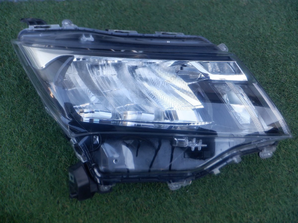 トヨタ純正 M900 M910 ルーミー 後期 LED ヘッドライト ヘッドランプ 右側 運転席 STANLEY W6249 m-25-2-131拍卖