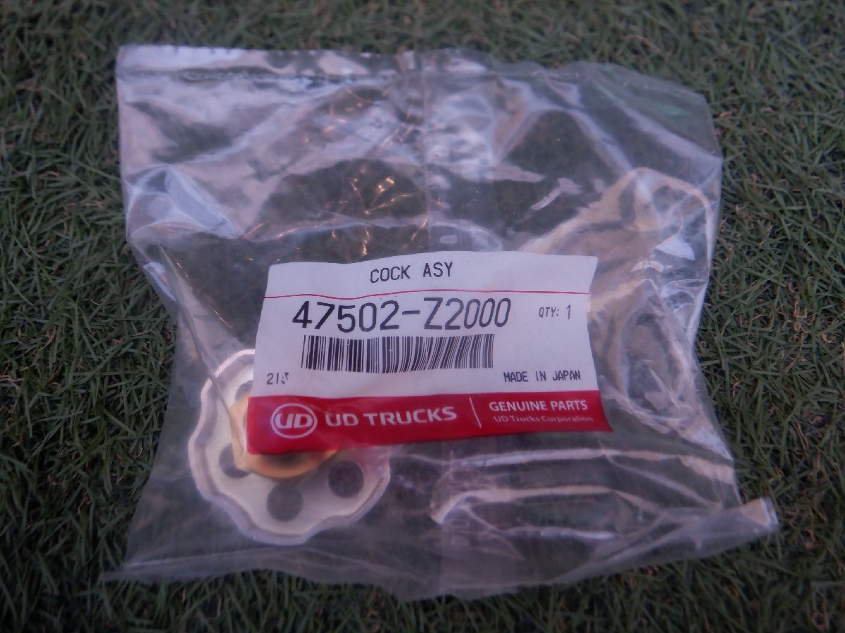 未使用 UDトラックス クオン ? 47502-Z2000 コック COCK ASY バルブ m-25-2-443拍卖
