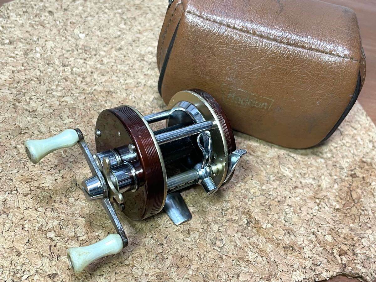 ★即決! 稀少 オールド へドン ヘリテージ 30 中古良品!機関好調 革ケース付き Heddon Heritage 30 スウェーデン製★拍卖