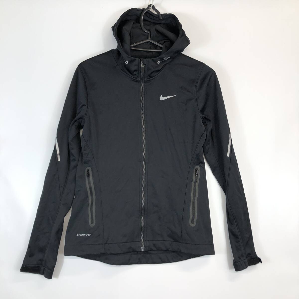 NIKE ナイキ STORM FIT ジップパーカー ウインドブレーカー 防風 585946 ブラック レディースSサイズ拍卖