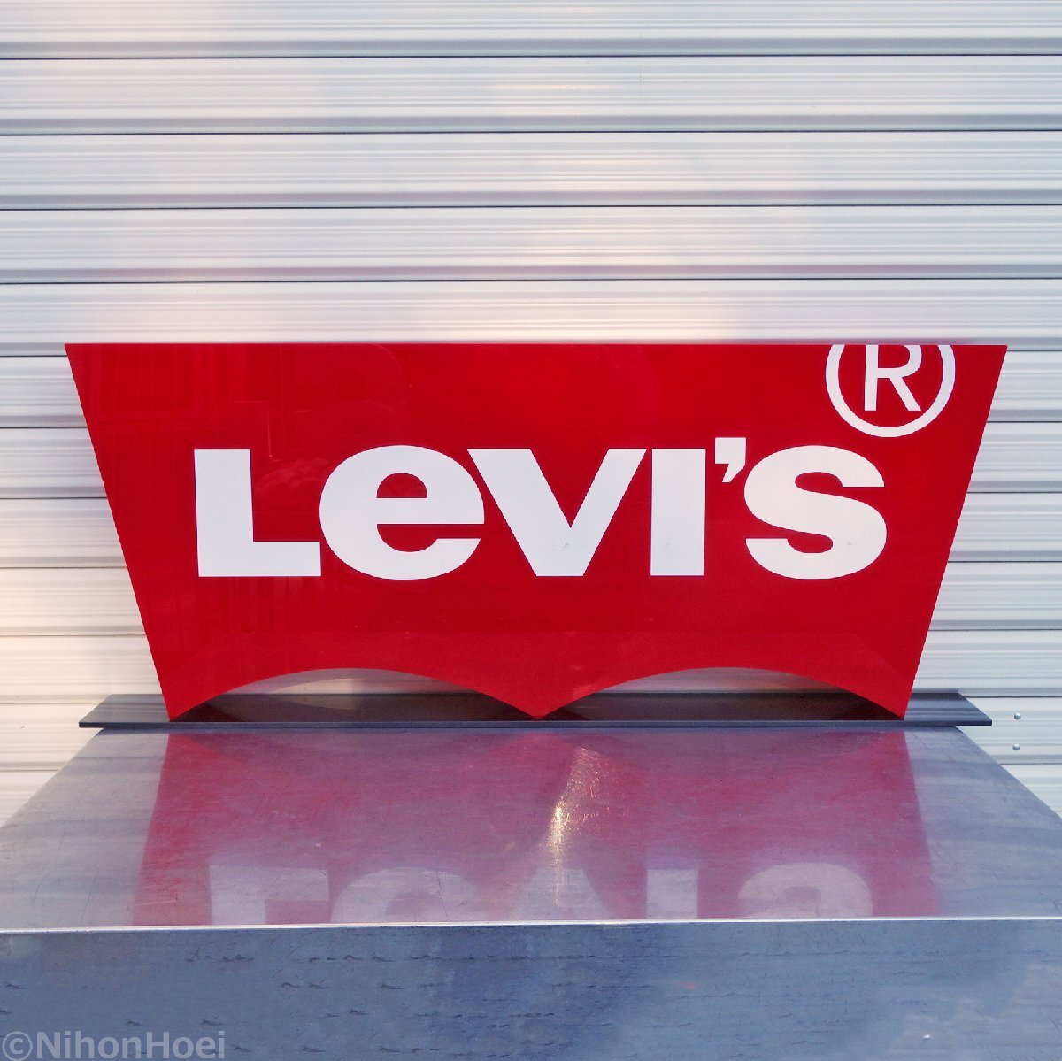 送料無料 ◆ LEVI’S 立体アクリル看板 両面 ◆ 幅800×奥行100×高さ334mm ◆ 店舗ディスプレイ 非売品 看板 リーバイス拍卖