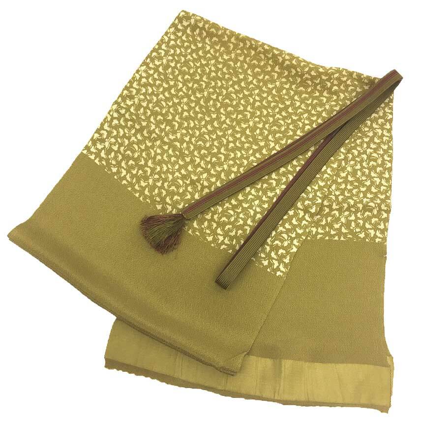 京やQ683 送料無料 和装小物 正絹 帯揚げ帯締めセット ちりめん 蝶々 袷・単衣用 セミフォーマル~カジュアルまでOK 美品 拍卖