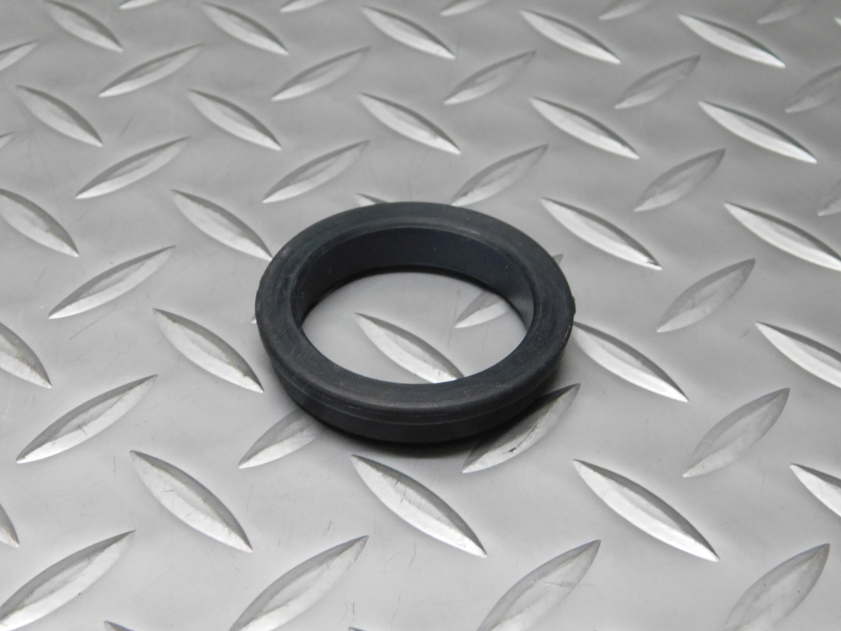 0【評価N】未使用 BMW アッパー リング ガスケット シール ゴム 1個 外径 Φ48 内径 Φ36 3142 1 230 696拍卖
