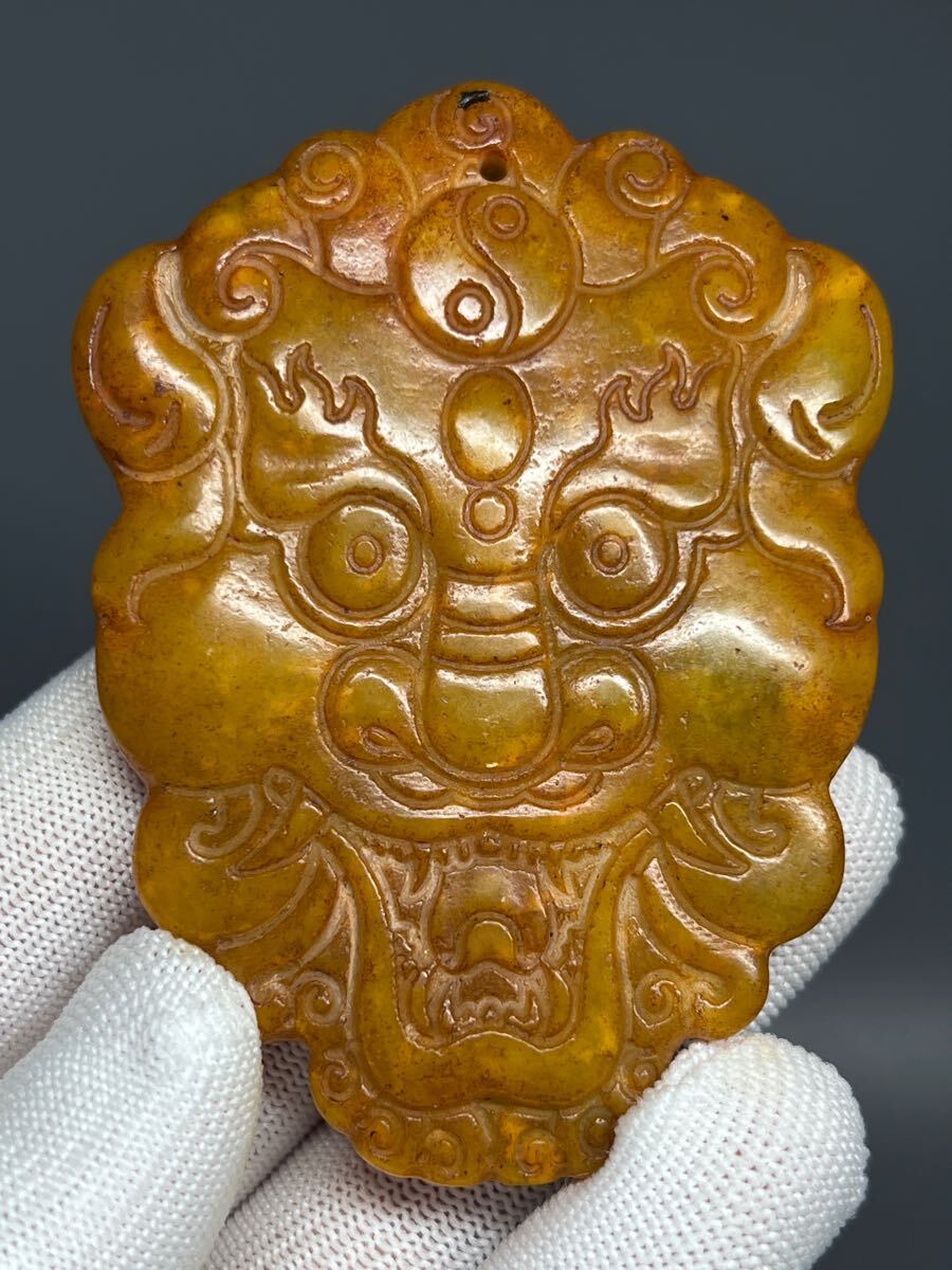 中国古美術 古玉 鶏油黄 浮き彫り 根付 天然玉石 美品 お守り コレクション 古美術拍卖