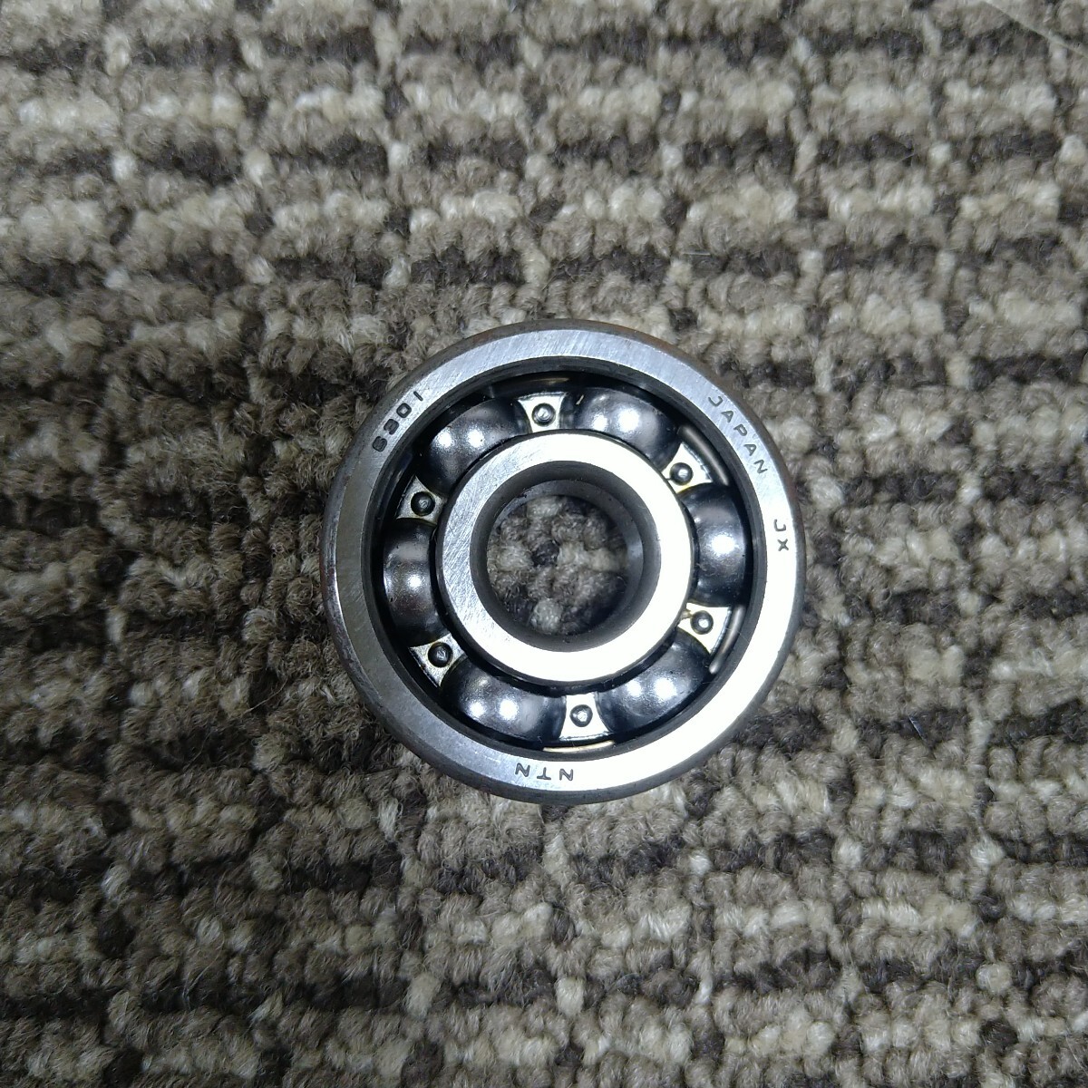 ジャンク品/長期保管品/NTN/ベアリング(JX)/630/ボールベアリング/外径37mm内径12mm厚12mm拍卖