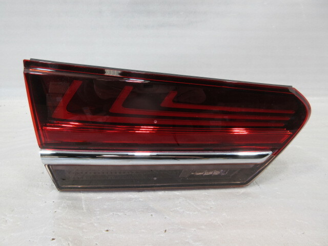 良品 レクサス LS VXFA50/VXFA55 純正 右 トランクテールランプ拍卖