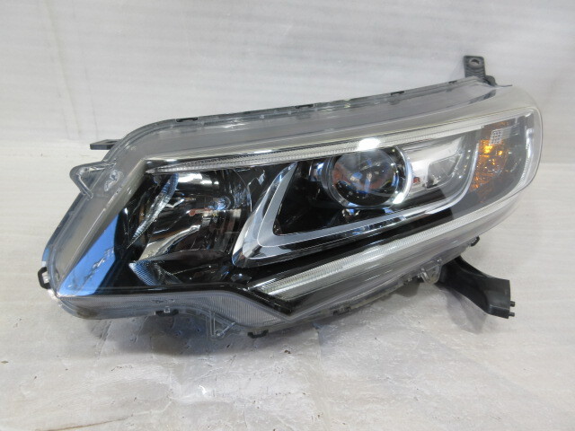 ホンダ フリード プラス GB5/GB6 純正 LED 左 ヘッドライト拍卖