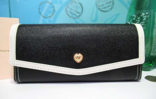 送料無料 35%引 サマンサタバサ ハート パール モチーフ 制菌加工 牛革 かぶせ 長財布 新品 証明書付 カード16枚収納 開運 金運up 春財布拍卖