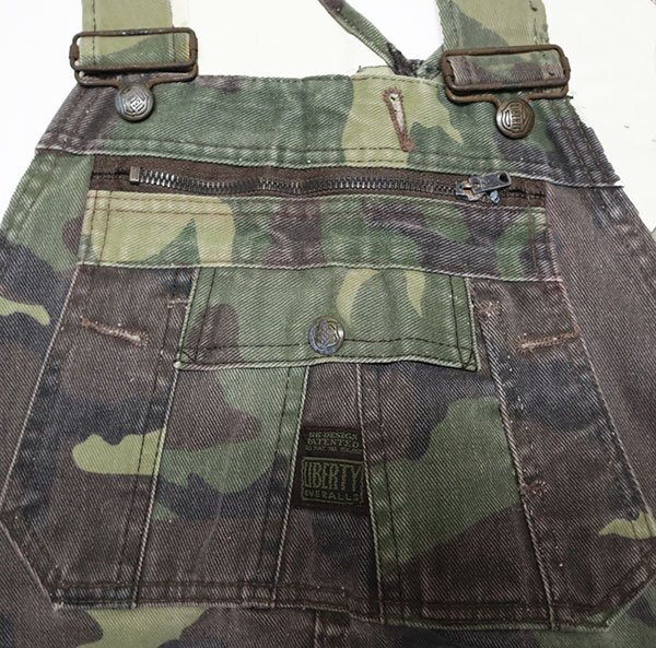 CO76リバティLIBERTYアメリカ古着オーバーオール迷彩ウッドランドカモ柄ダック地デニム34ダブルニーALL IN ONEオールインワン/オールド拍卖