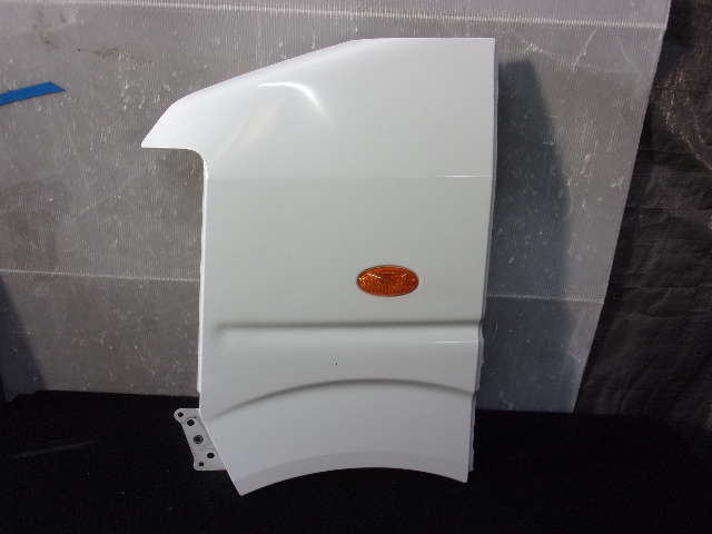 【2676】エブリィ DA64V 2014年式 26U ホワイト 左フェンダーパネル 58611-68H00 棚C1-2拍卖