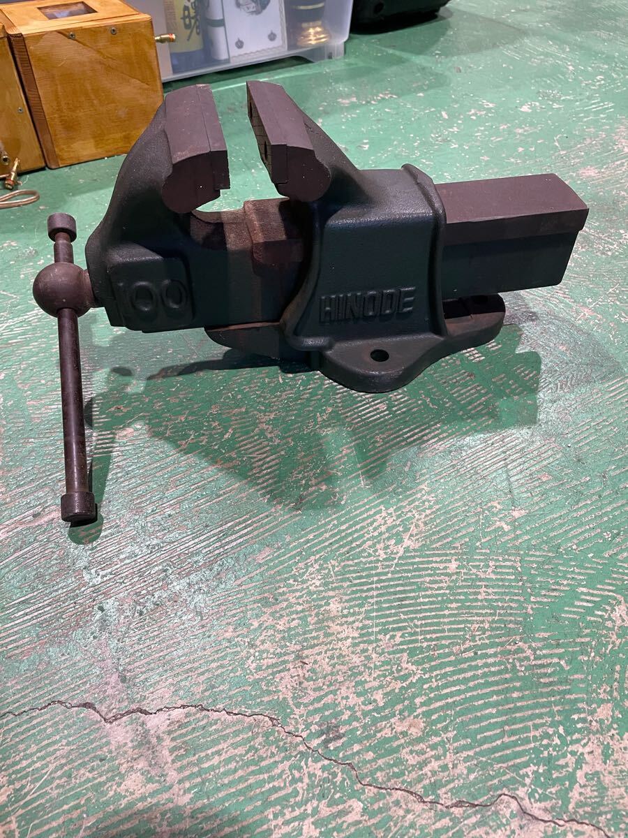 HINODE 100 バイス 100mm 万力 DIY 現状売り切り拍卖