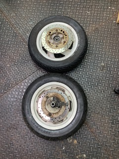 マジェスティ 250C SG03J ディスク板付き ホイールセットふ拍卖