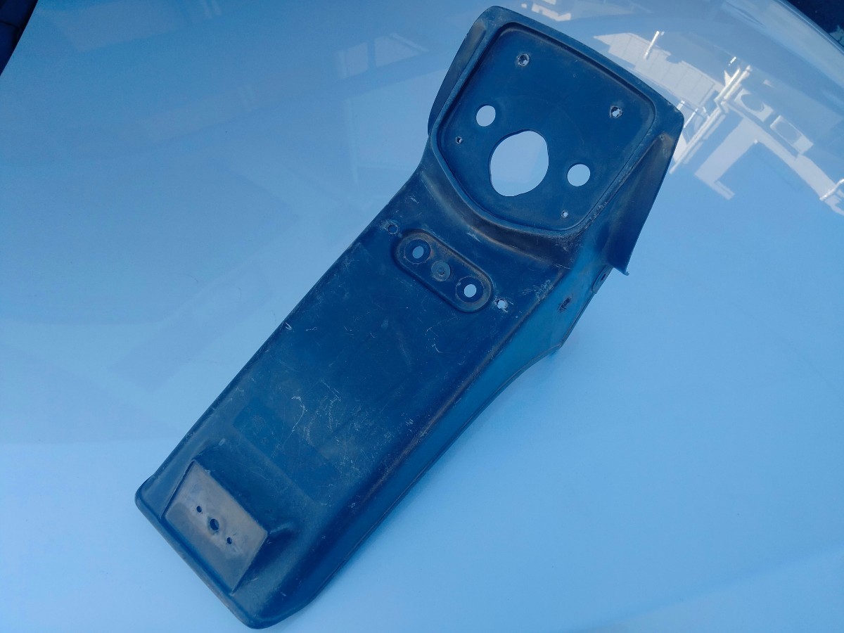 CB400N ホーク400 実働車両 から取り外した リアーフエンダー部品 CB400T CB250N 拍卖