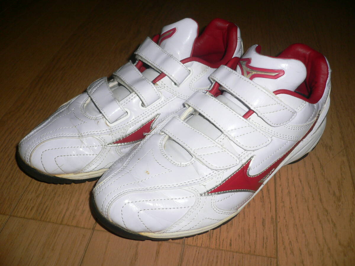 *ミズノ フランチャイズ トレーナー F エディション 白/赤 24.0cm トレーニングシューズ MIZUNO 11GT1440 62 ホワイト レッド トレシュー*拍卖