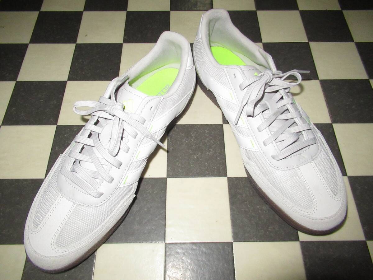 ★アディダス★良品 プレデター24リーグ ロー フリースタイル/Predator 24 League Low Freestyle 27.5cm グレー拍卖