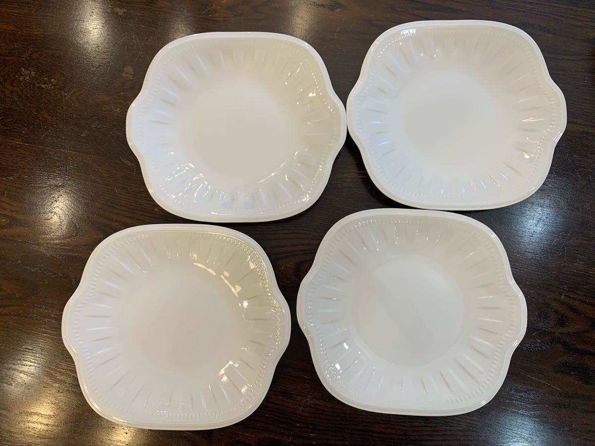 N02-57★ WEDG WOOD ウェッジウッド 洋食器 コロシアム プレート 横約26×縦23×高さ2.5(㎝)4枚セット拍卖