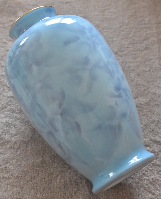 深川製磁 色絵彩磁 花瓶(花生)拍卖