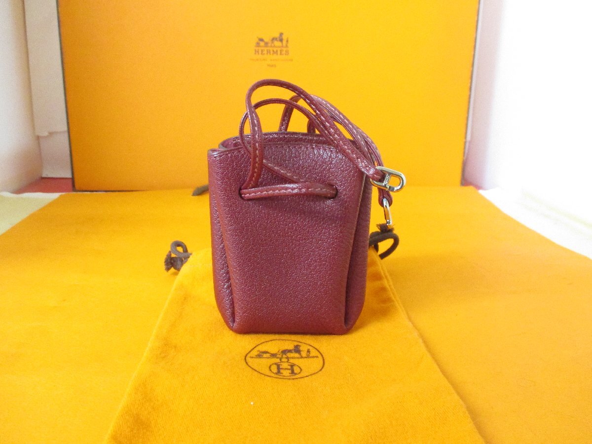 本物保証【即決で送料無料】未使用/新同品/エルメス/ヴェスパポーチ/小物入れ/□H刻印/型押し/レザー/巾着 /革製/HERMESの保存袋付/正規品拍卖