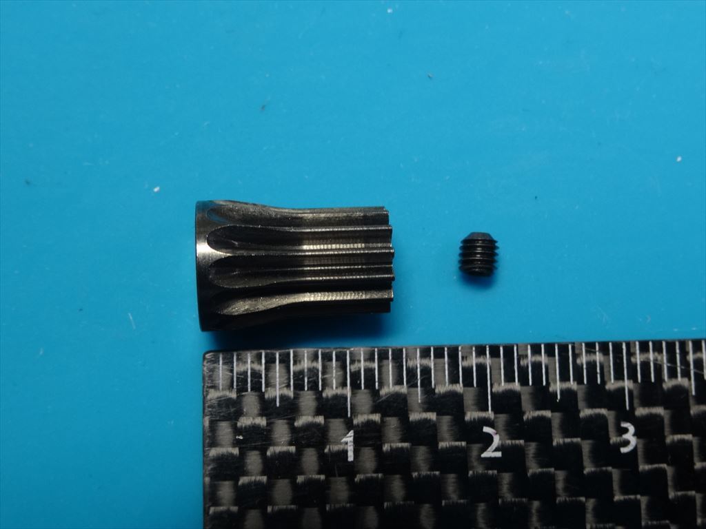 ●ピニオンギヤ 軸径2.3mm用/モジュール0.5/歯数13 ■002拍卖