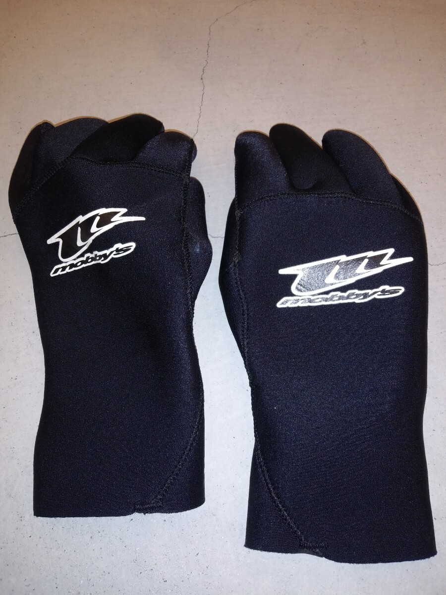 モビーズ グローブMサイズ拍卖