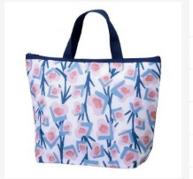 ☆彡可愛い!未開封 カラフルなカナコノ(プティ)保冷温ランチトート 中村加菜子 カナコノ FU-177 中には銀紙のような感じ拍卖