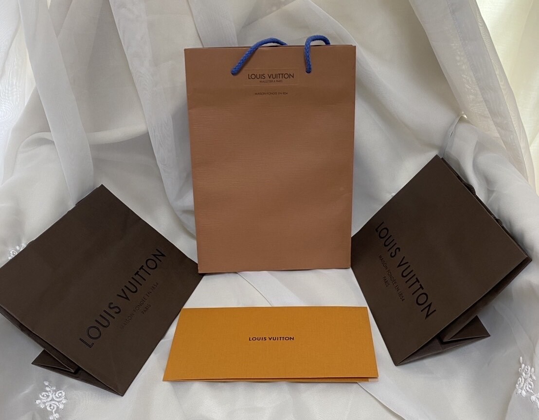 LouisVuitton・ルイヴィトン☆紙袋3枚☆封筒1枚拍卖