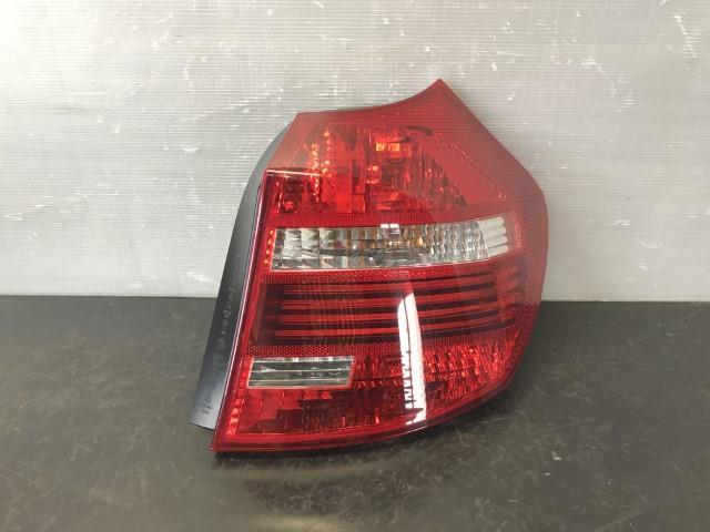 【TS】BMW 1シリーズ ABA-UD20 右テールランプ 7181298 63217181298拍卖