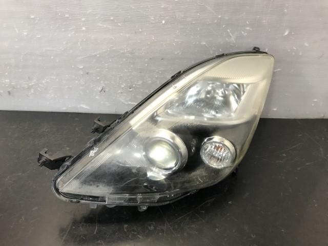 【TS】アイシス DBA-ZGM11W 左ヘッドライト 44-72 81185-44370拍卖