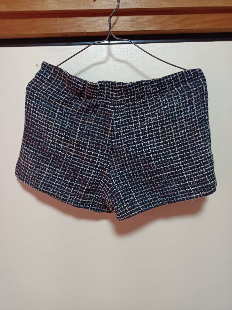 こちらの商品はレディース用の黒のズボンです中古品です拍卖