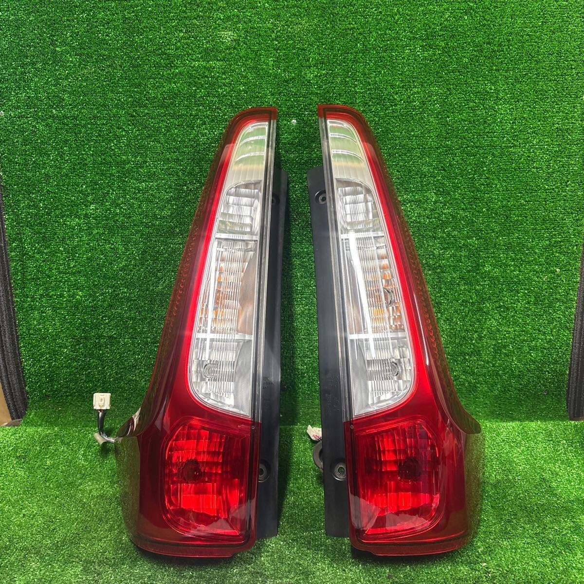 B21Wデイズ テールランプ 左右 32-1拍卖