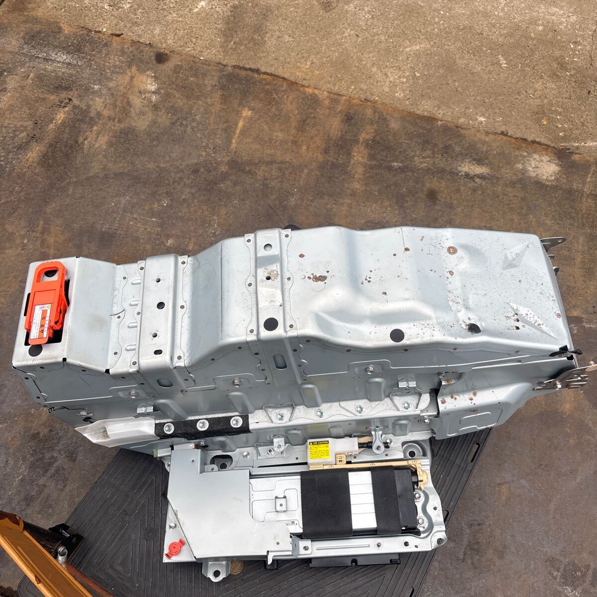 ATH20ヴェルファイア HVバッテリー 個人宅配送不可拍卖