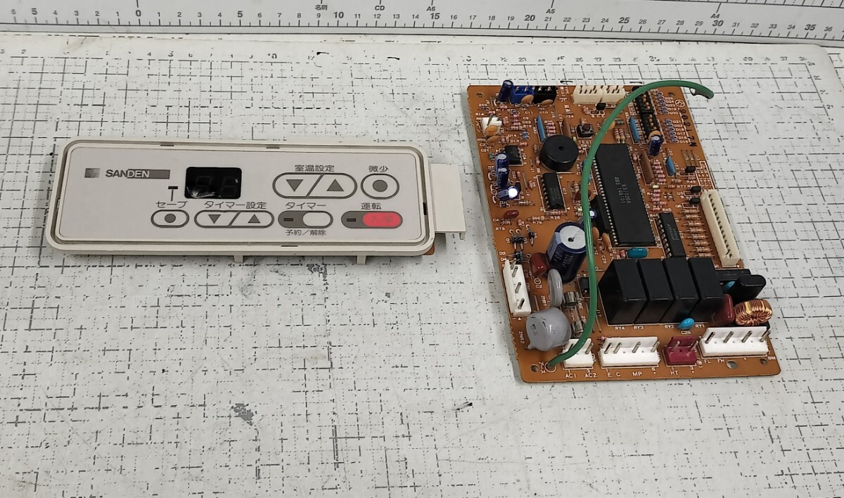 1-サンデン/FF式ストーブ/FF式ファンヒーター/パーツ/部品/メイン基板+操作基板/FF-031VF/ジャンク扱い拍卖