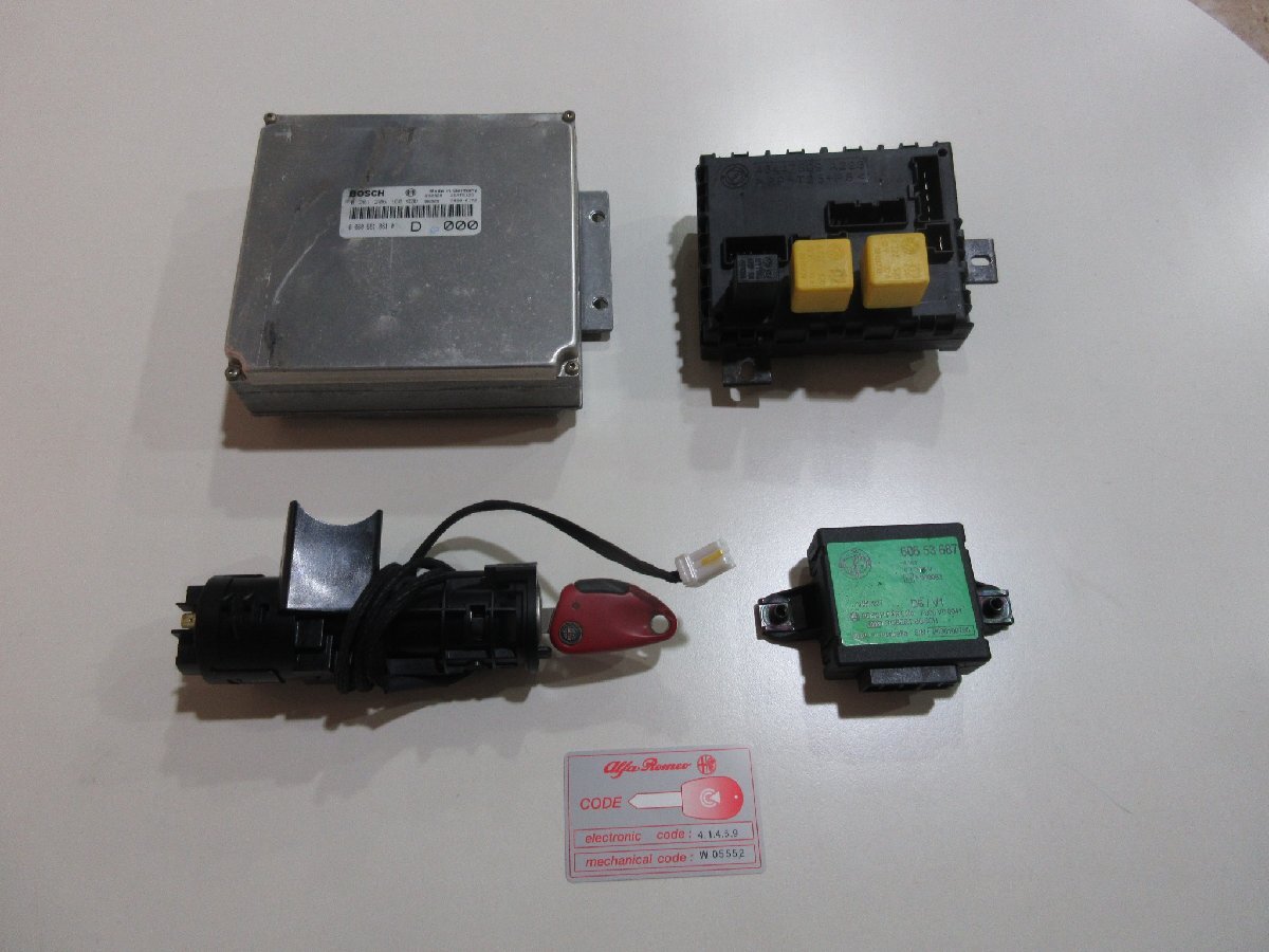 0924 希少 初期型 156 V6 2.5L MT車 エンジンコンピュータSet ECU アルファロメオ拍卖