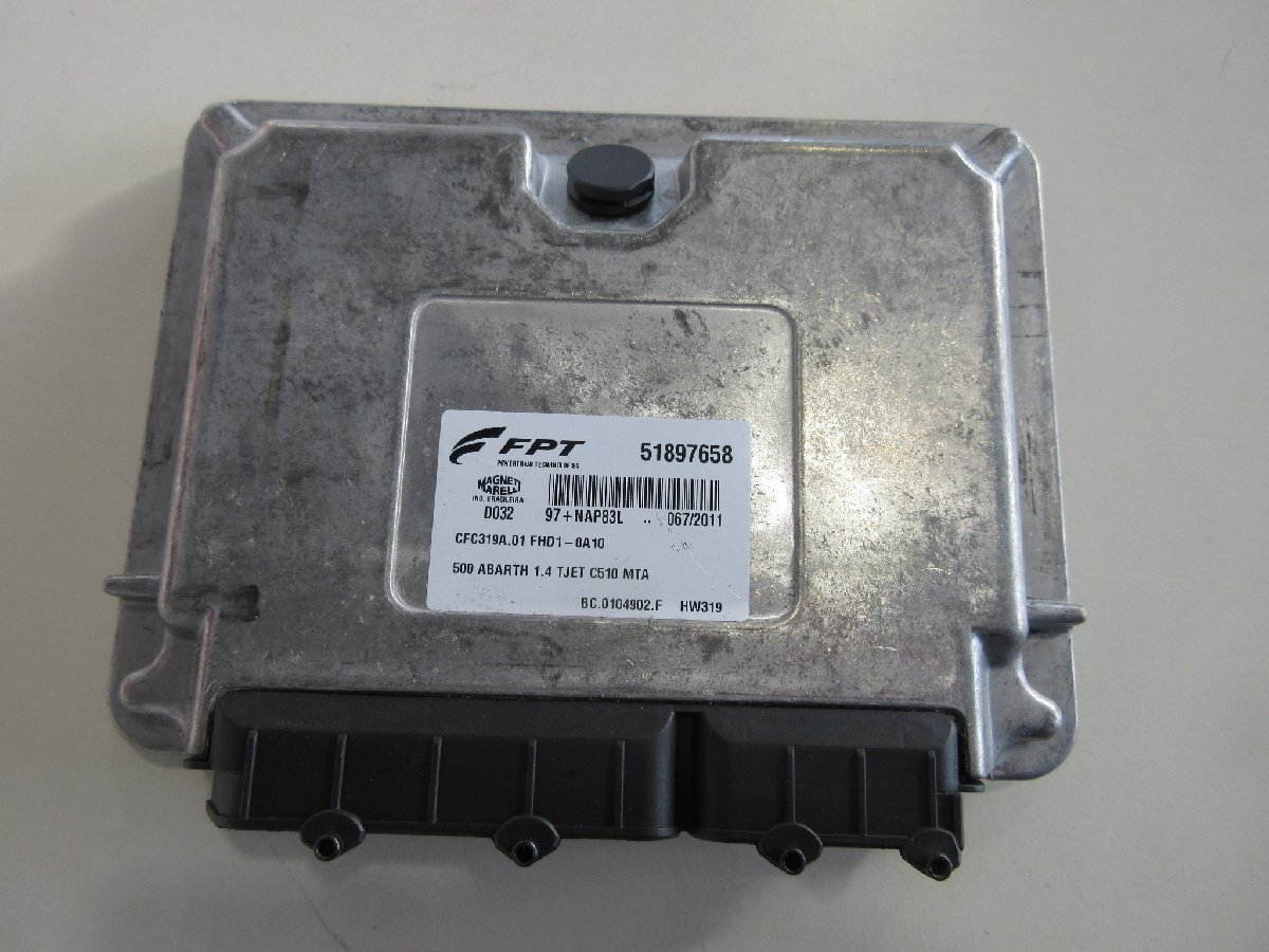 0939  アバルト AT ECU 品番 51897658拍卖
