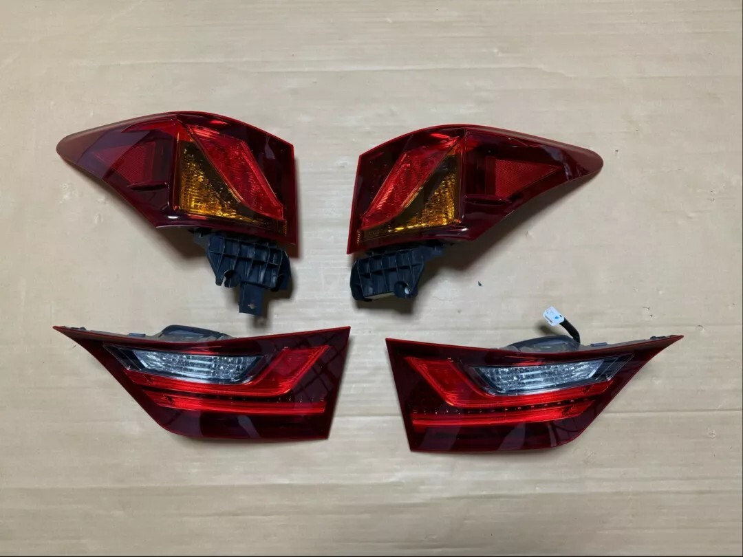 Lexus GRL11 koito 30-392 30-394 テールライト拍卖